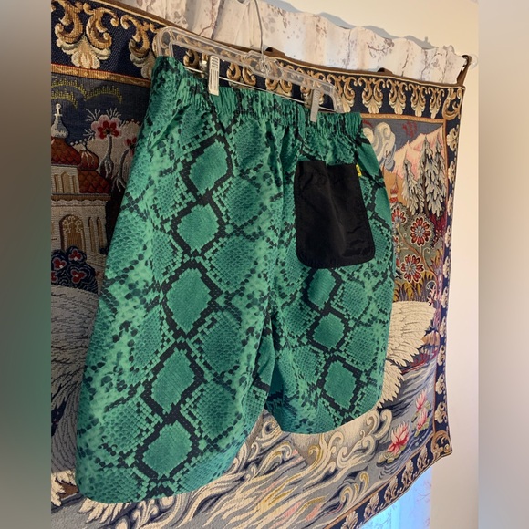 Golf Snake Print Shorts - Picture 2 of 4